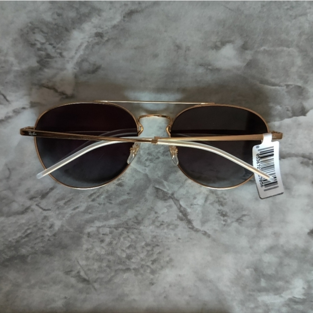 Ray-Ban Aviators - Picture 3 of 12